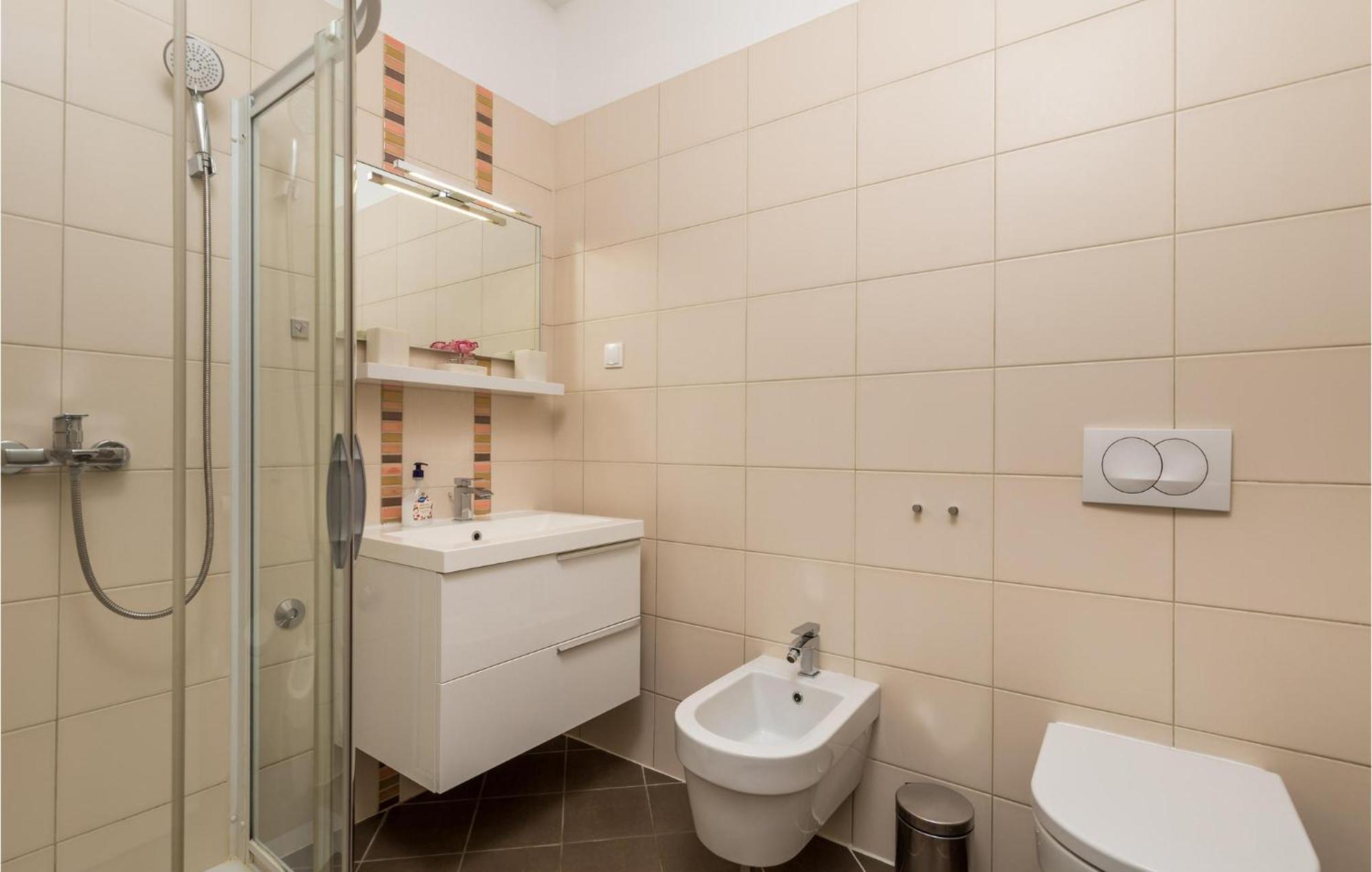 Nice Home In Krk With Kitchen Крк Экстерьер фото