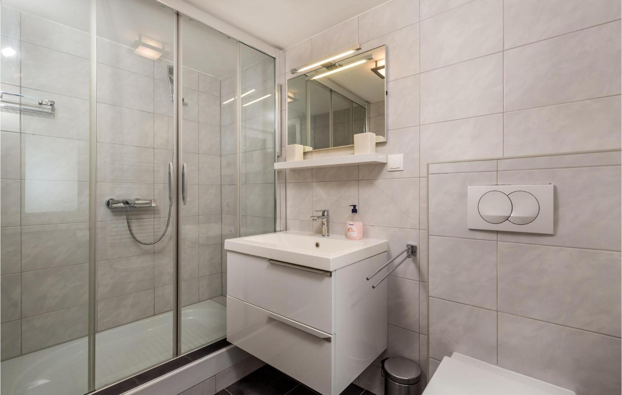 Nice Home In Krk With Kitchen Крк Экстерьер фото